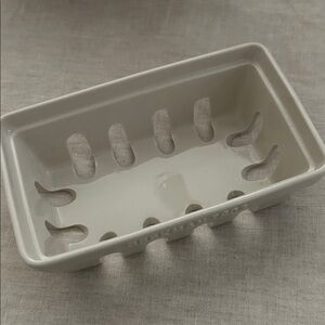 Beekman 1802 Goat Milk Ceramic Soap Dish
